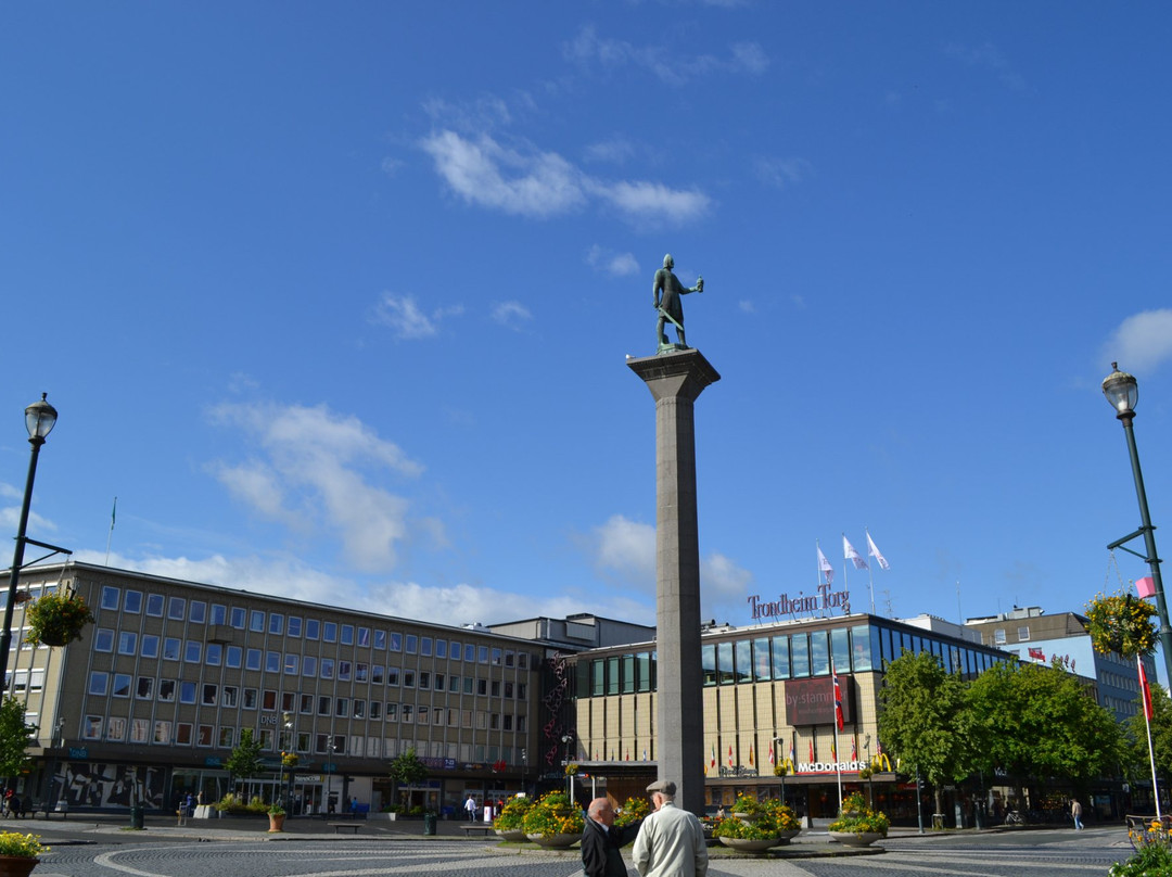 Olav Tryggvason Monument景点图片