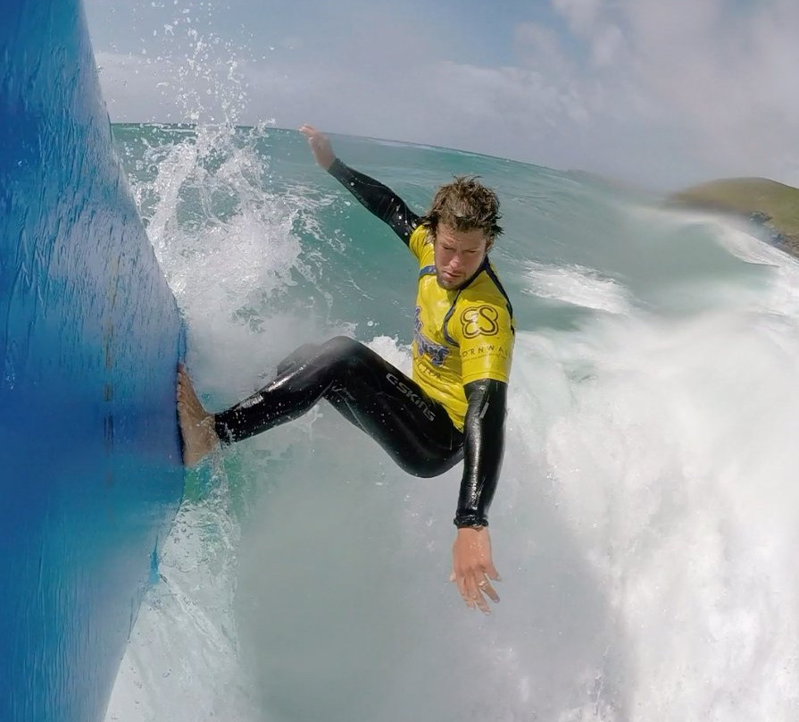 Kingsurf Surf School-纽奎必去景点