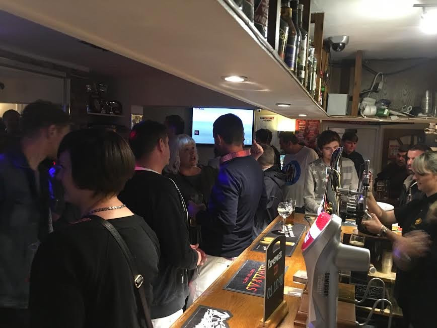 Golden Lion Inn & Sports Bar景点图片