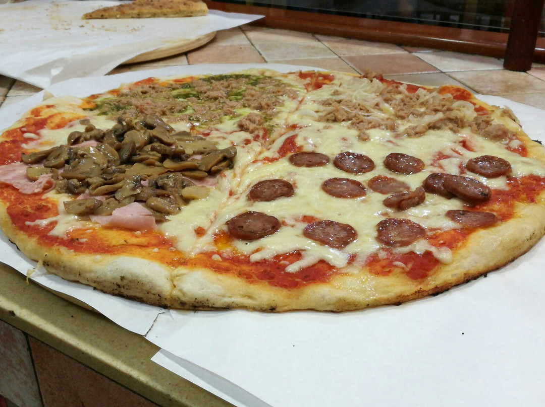 Max Pizzeria