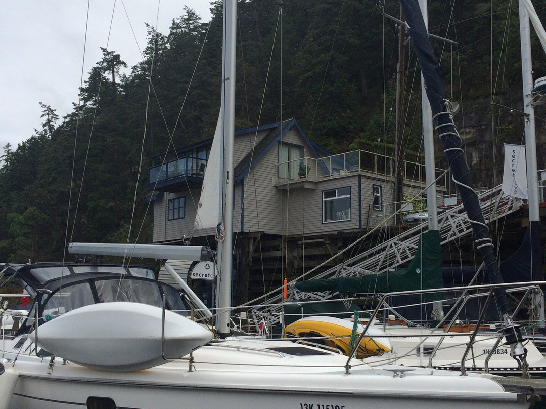 Secret Cove Sail Tours-Halfmoon Bay必去景点