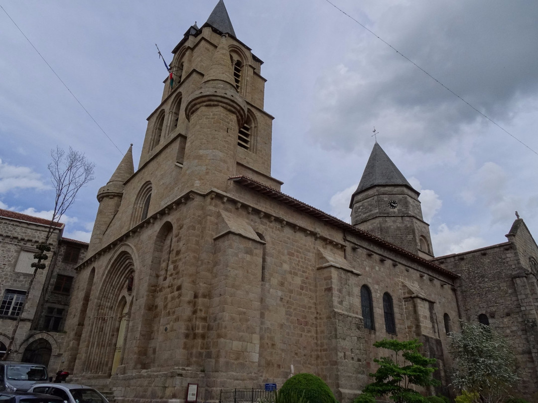 Église Collégiale Saint-Junien景点图片
