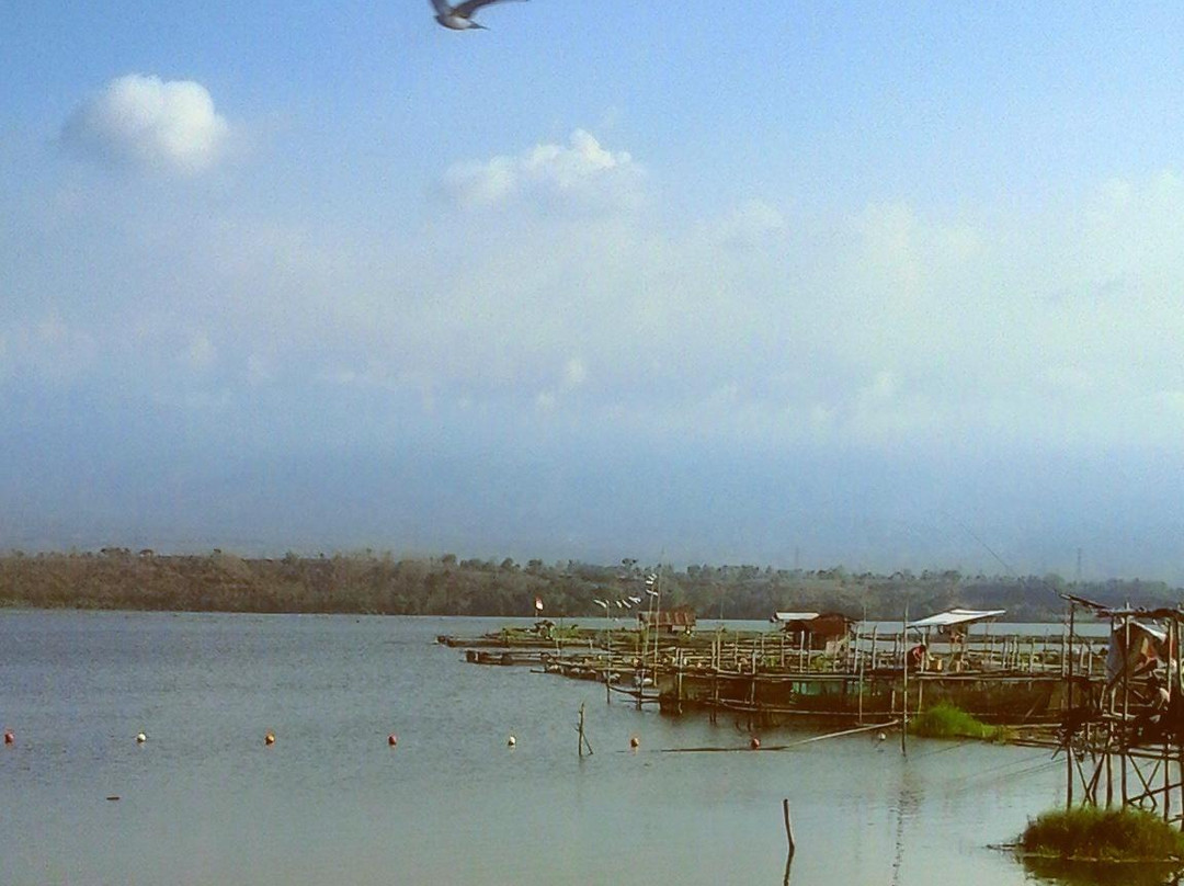 Lake Ranu Grati-巴苏鲁安必去景点