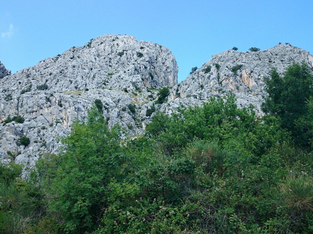 Ciovo Caves景点图片