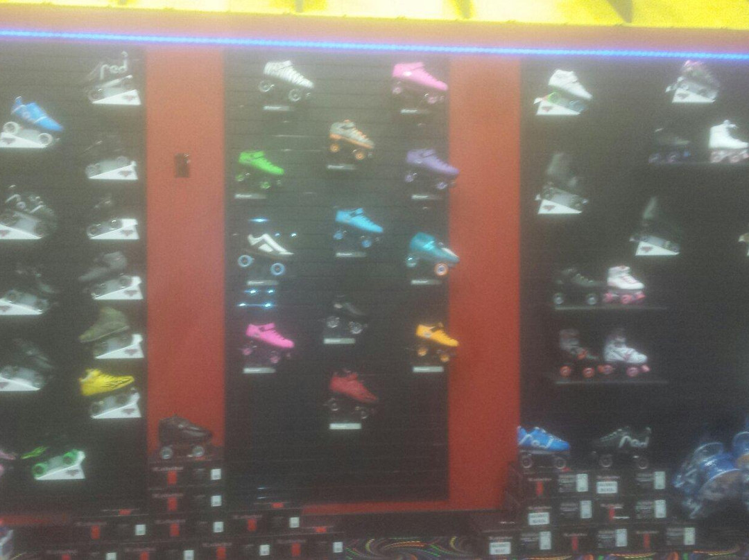 Insanity Complex-Madison必去景点