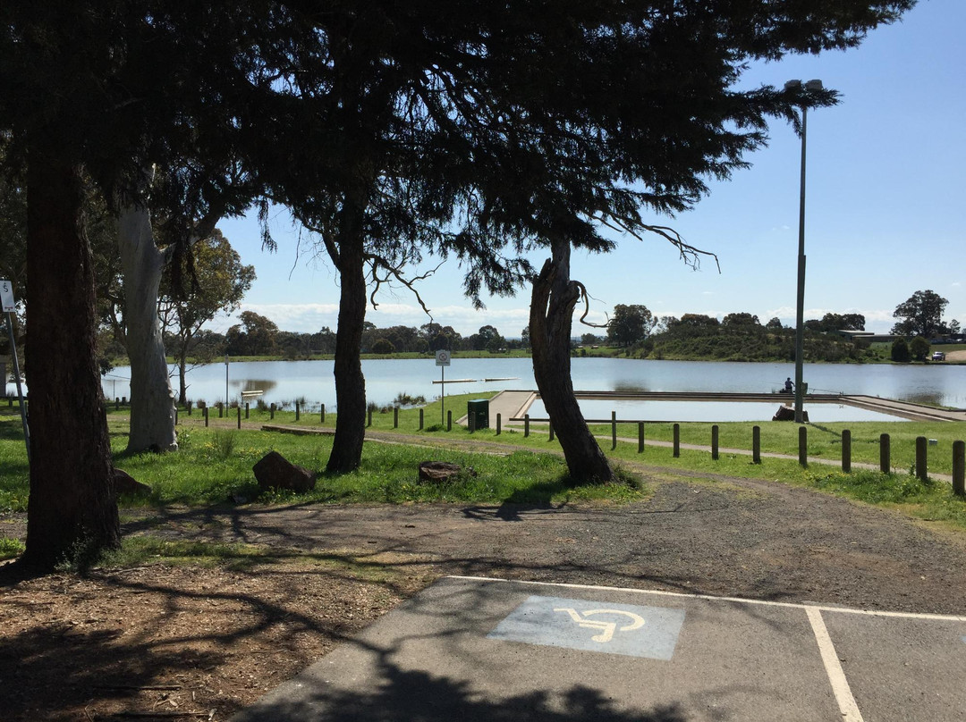 雅拉巴特公园社区高尔夫球场-Yarrambat必去景点