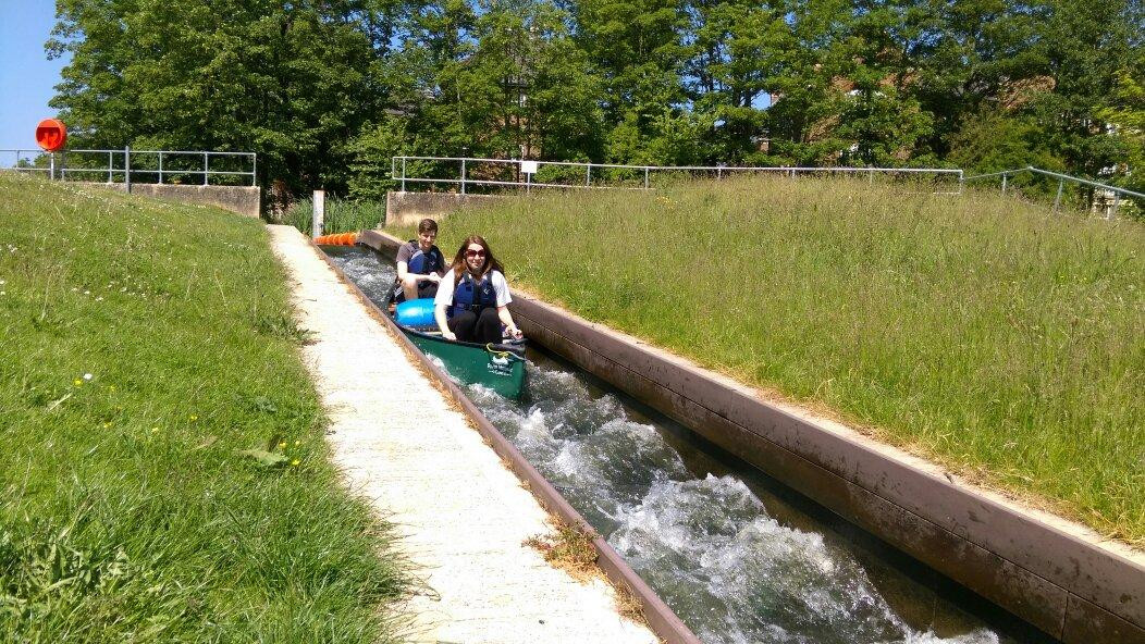 River Medway Canoes-梅德斯通必去景点