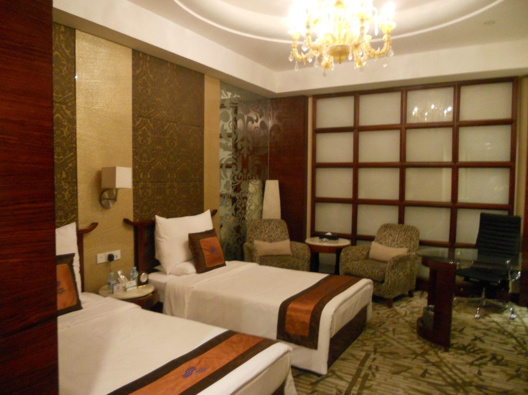 顺景温泉酒店主图