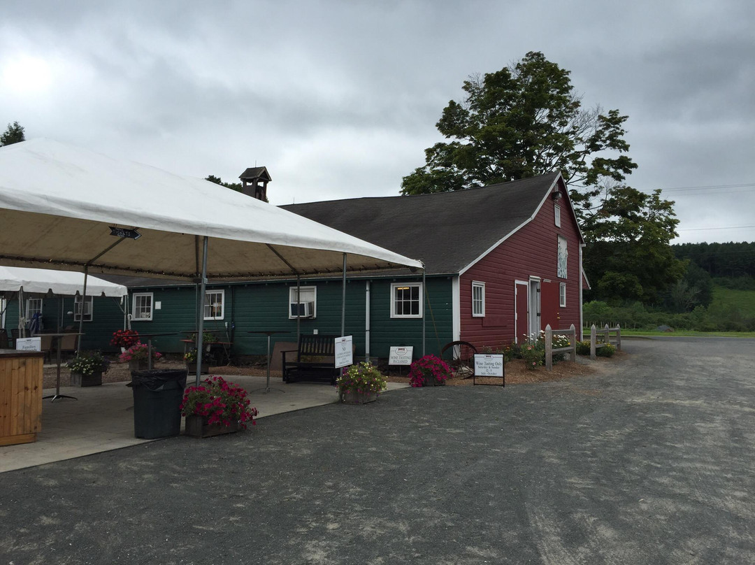 Rosedale Farms & Vineyards-锡姆斯伯里必去景点