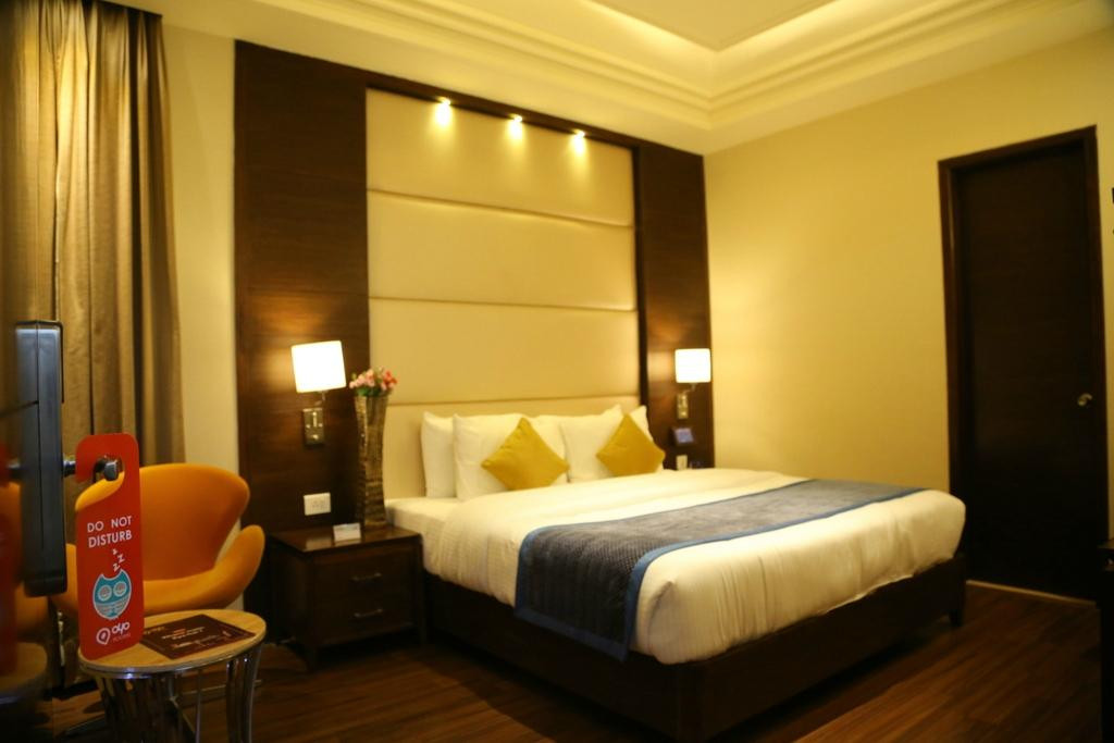 OYO Premium Panchkula Sector 5