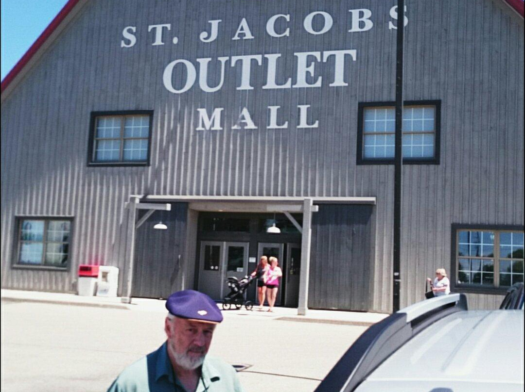 The Outlets at Jacobs & Market District景点图片