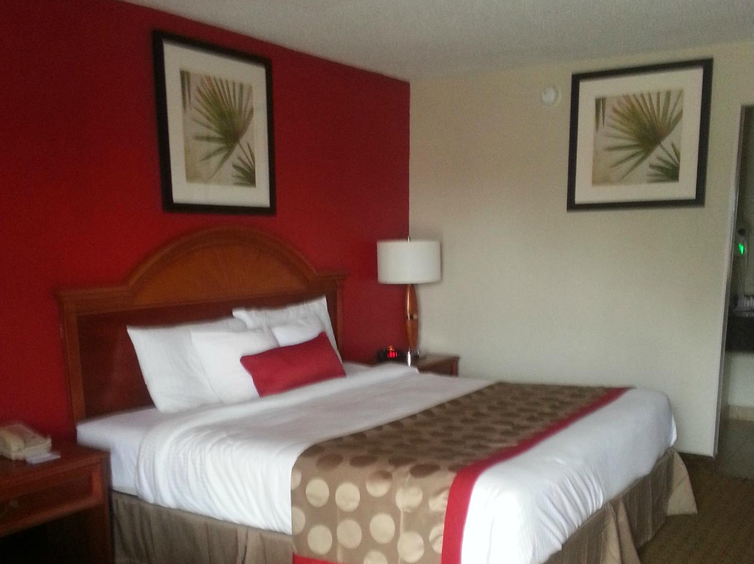 Ramada by Wyndham New Iberia