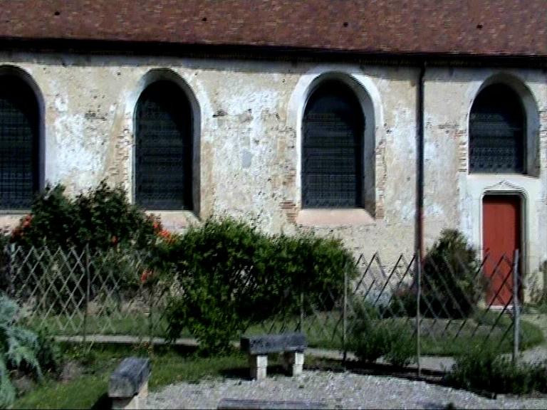 Eglise Saint-Germain-La Ferte-Loupiere必去景点