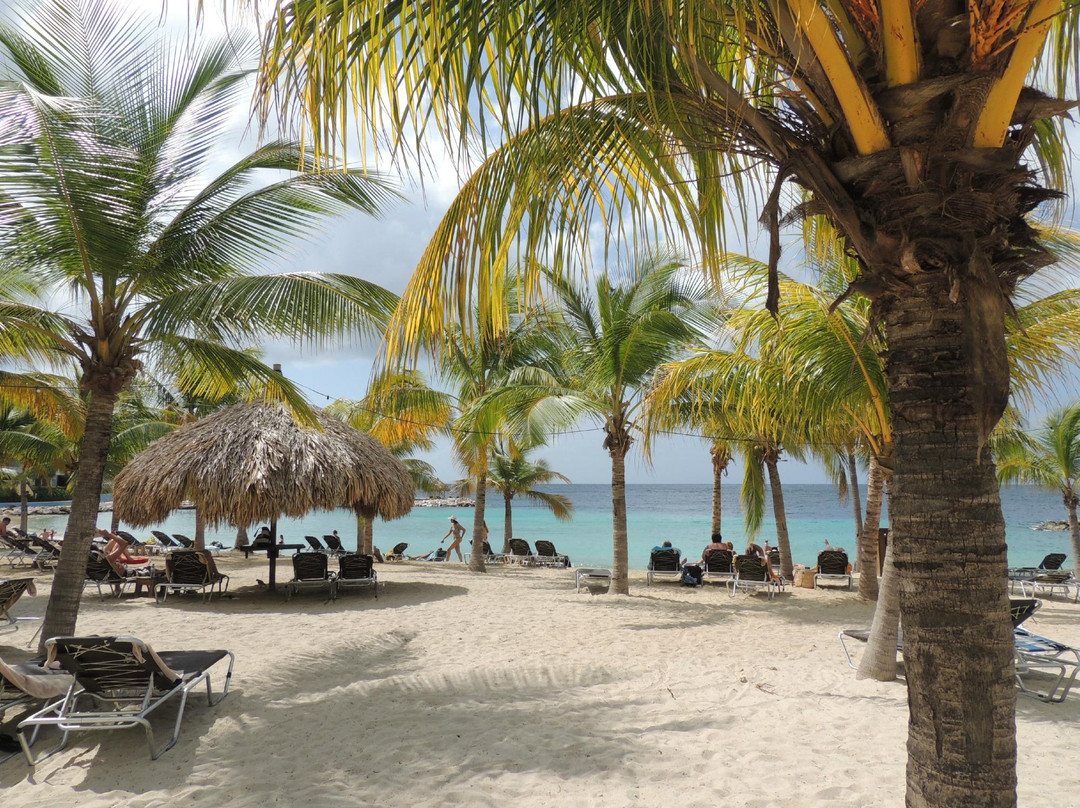 Blue Bay Beach-威廉斯塔德必去景点