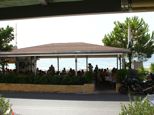 Strofilia Taverna主图