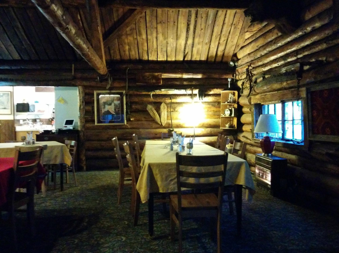 格伦纳伦餐馆和美食-Carriage House Dining Room
