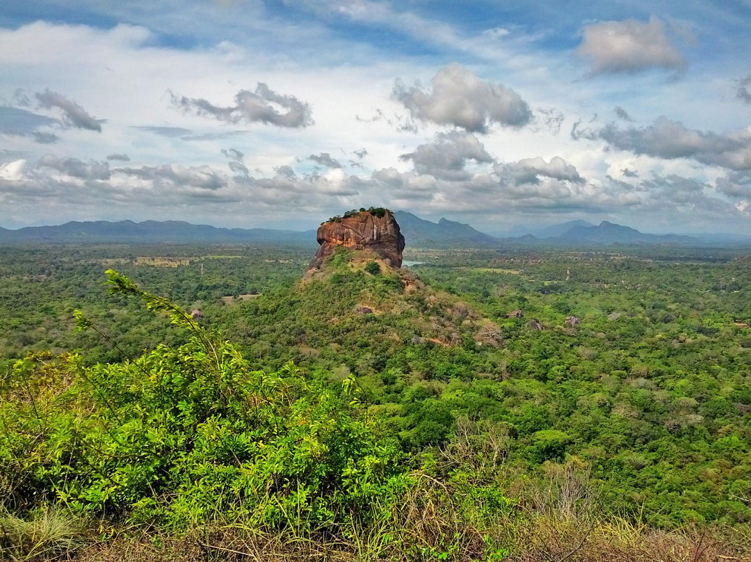 狮子岩-锡吉里亚必去景点