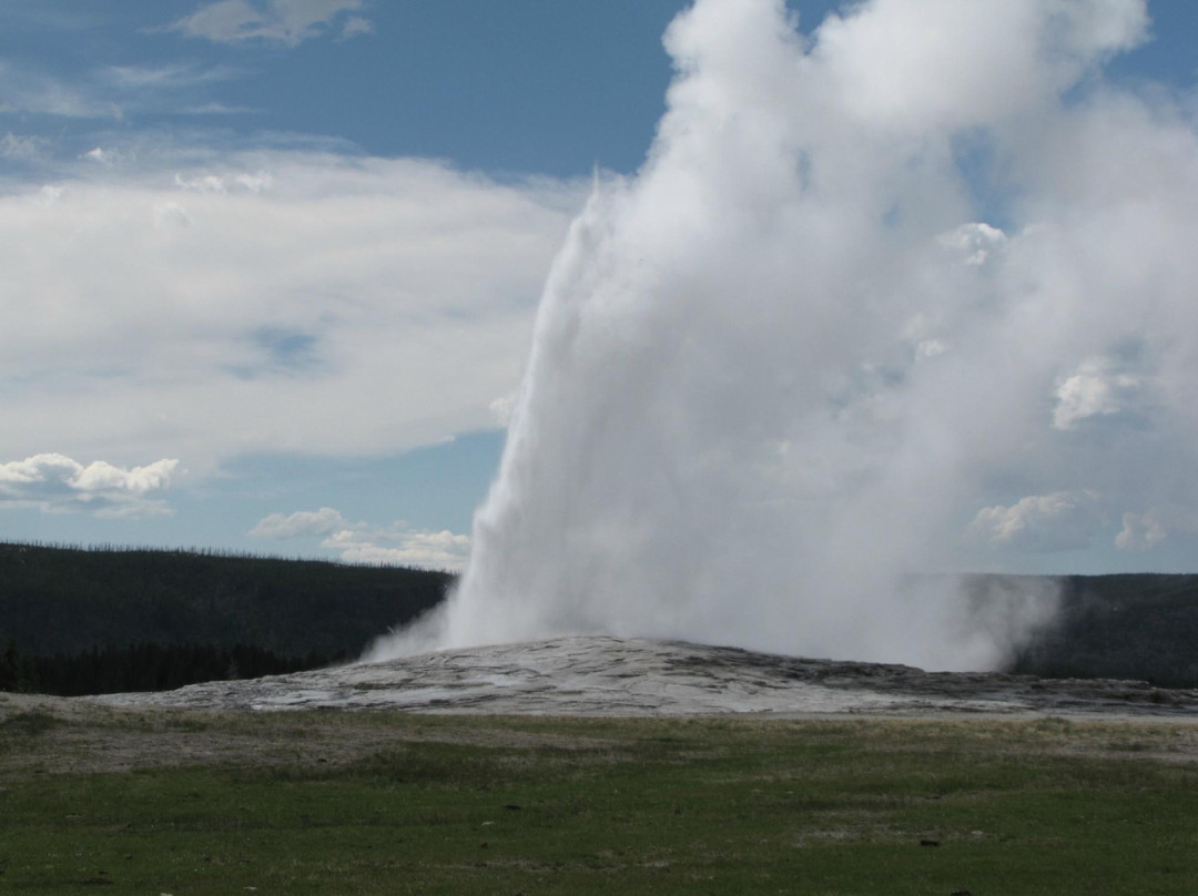 老忠泉-黄石国家公园必去景点