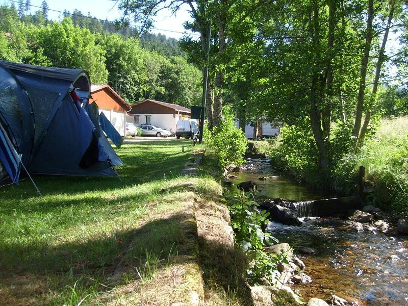 Camping à l'Eau Vive