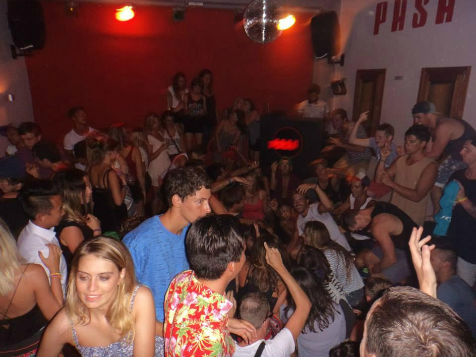 Pash Night Club景点图片