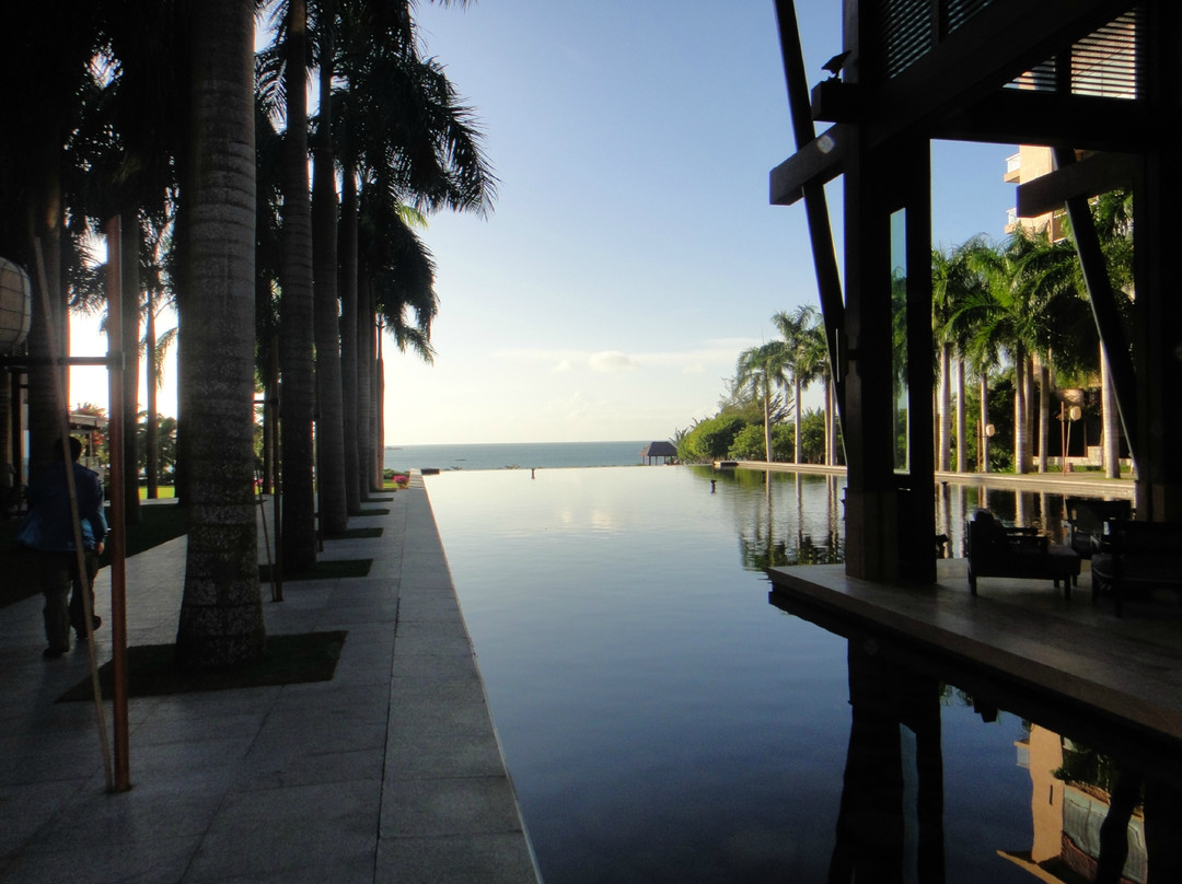 三亚亚龙湾红树林度假酒店主图