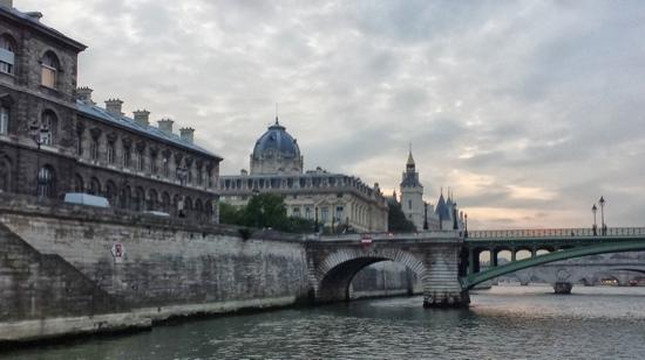 Vedettes Du Pont Neuf-巴黎必去景点