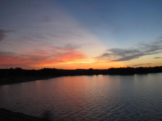 Calamus Reservoir State Recreation Area-Burwell必去景点