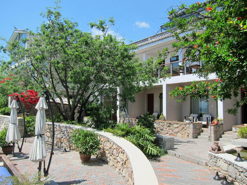 云渡洱海度假酒店主图