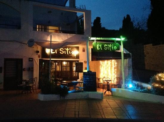 Playa Macenas旅游景点-El Sitio