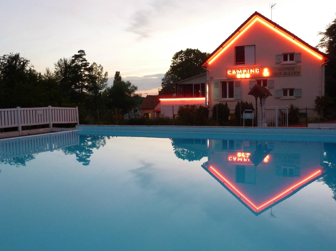 Saint-Honoré-les-Bains 2间热情卧室独栋房屋