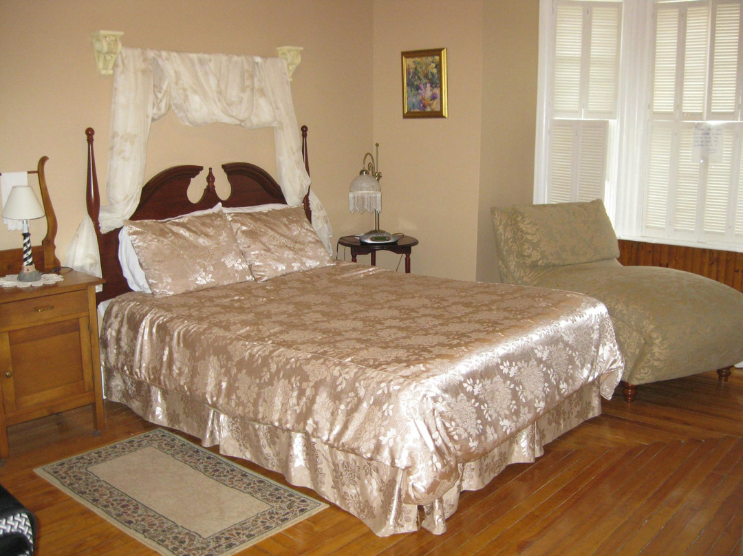 McLean House Inn主图