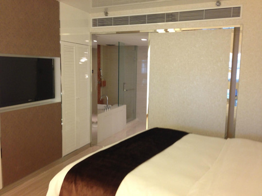 南京中心大酒店主图