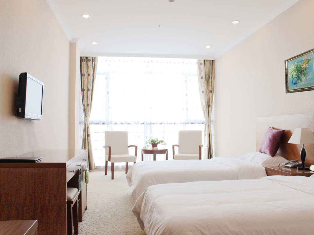 千秋假日大酒店主图