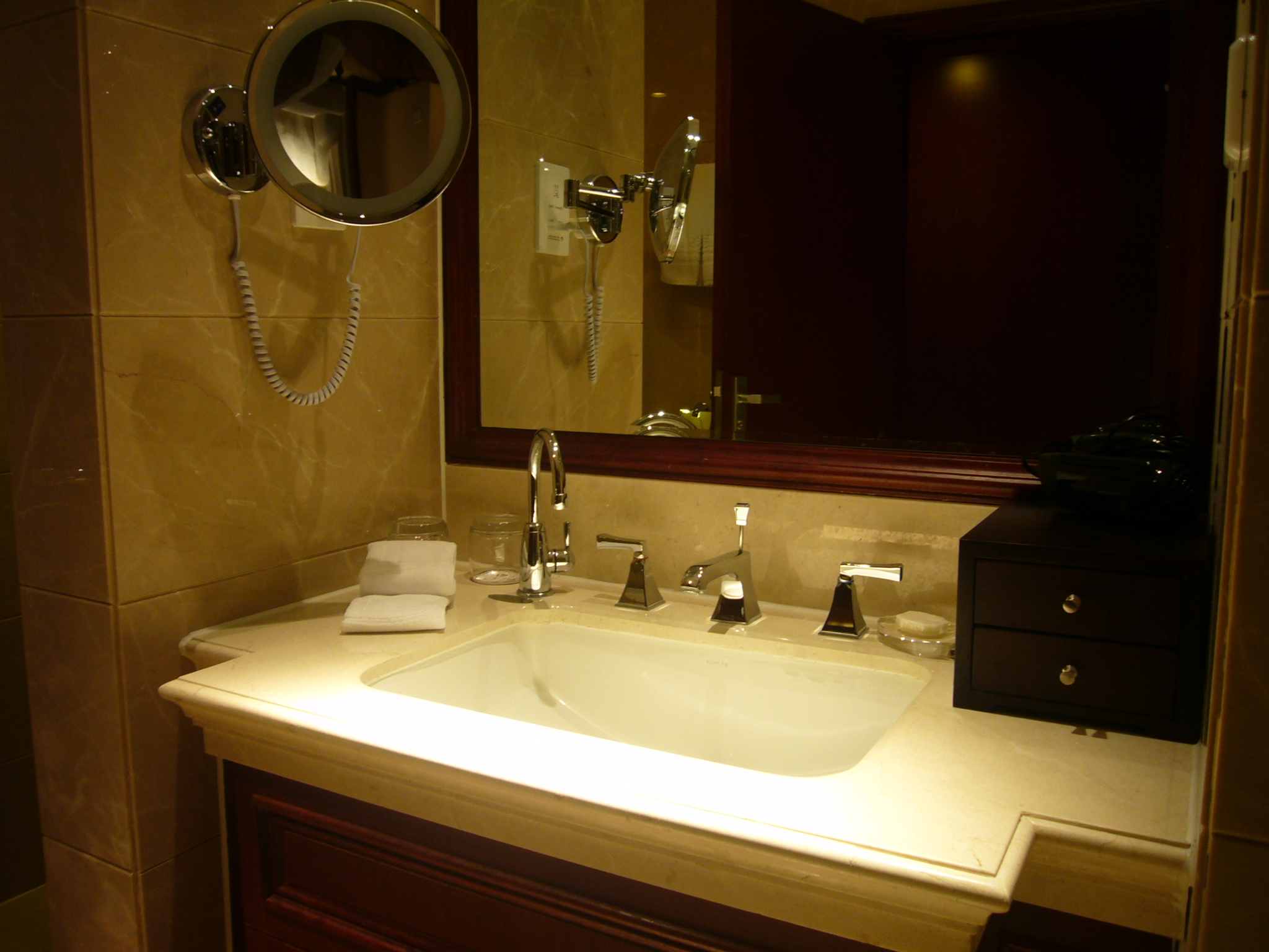 鼎立国际大酒店-客卧