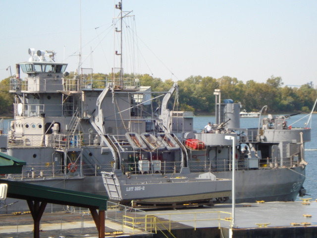 USS LST Ship Memorial-埃文斯维尔必去景点