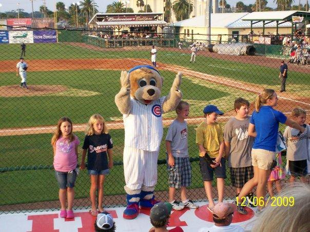 Jackie Robinson Ballpark and Statue景点图片