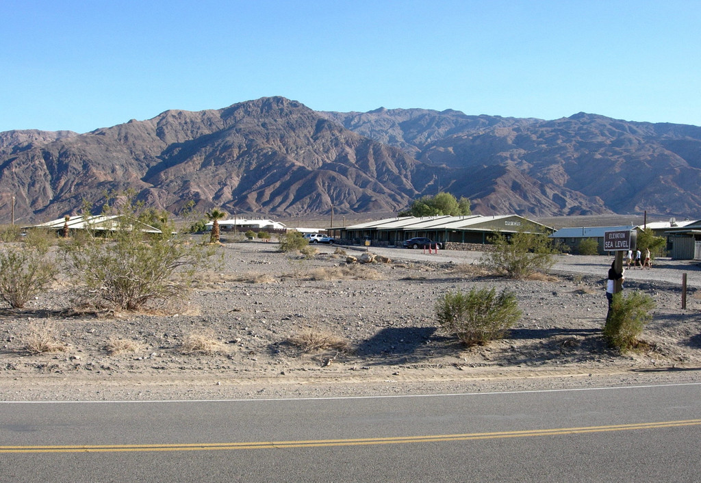 Stovepipe Wells Village-死亡谷国家公园必去景点