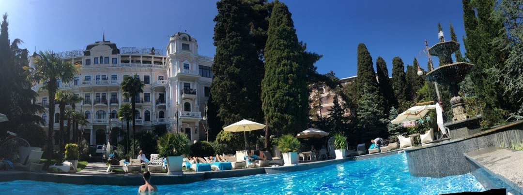 依琳纳别墅酒店主图