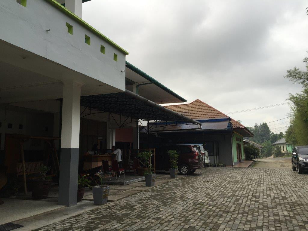 OYO 2186 Esbe Hotel