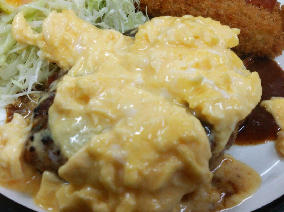 洋食の店 なんじゃろ