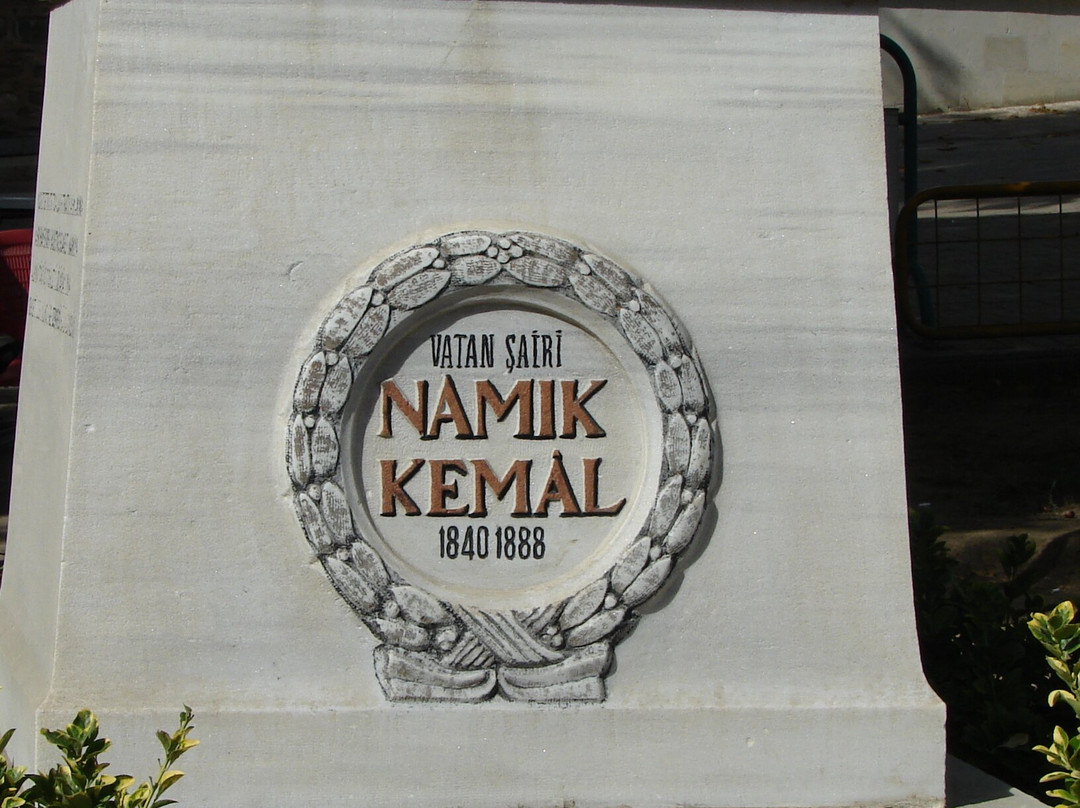 Namık Kemal Heykeli景点图片