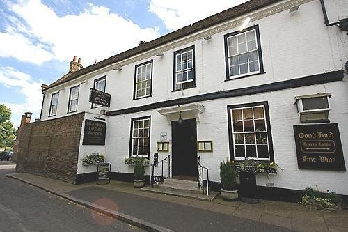 威布里治酒店住宿-The Warren Lodge Hotel