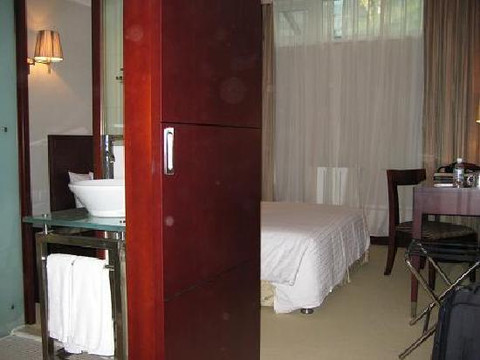 香江戴斯酒店主图