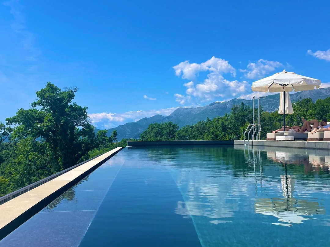 Vivid Blue Serenity Resort主图