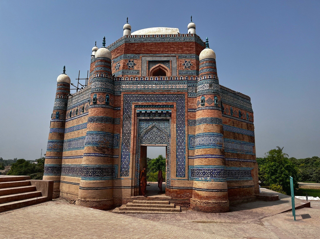Tomb of Bibi Jawindi-Bahawalpur必去景点