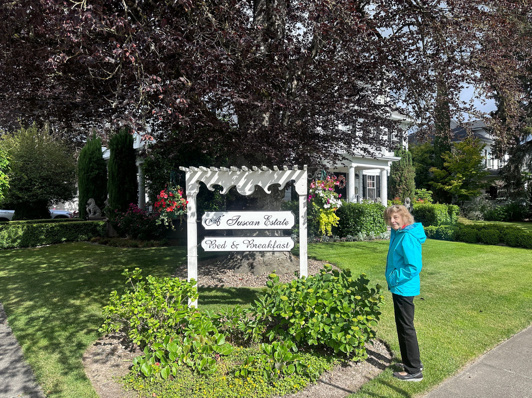 A' Tuscan Estate Bed & Breakfast主图