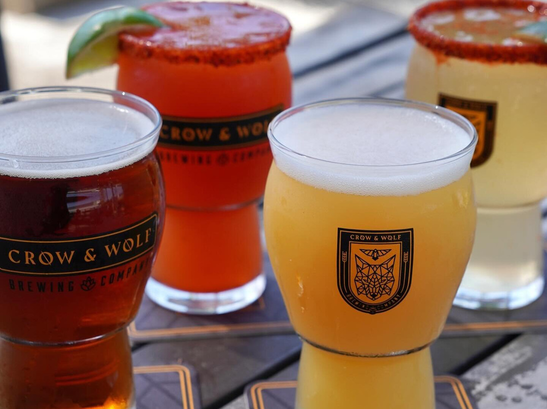 Crow & Wolf Brewing Company景点图片