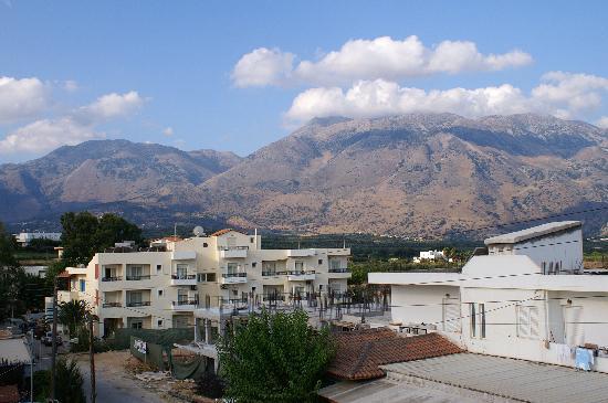 Hotel Vantaris Garden-浴室