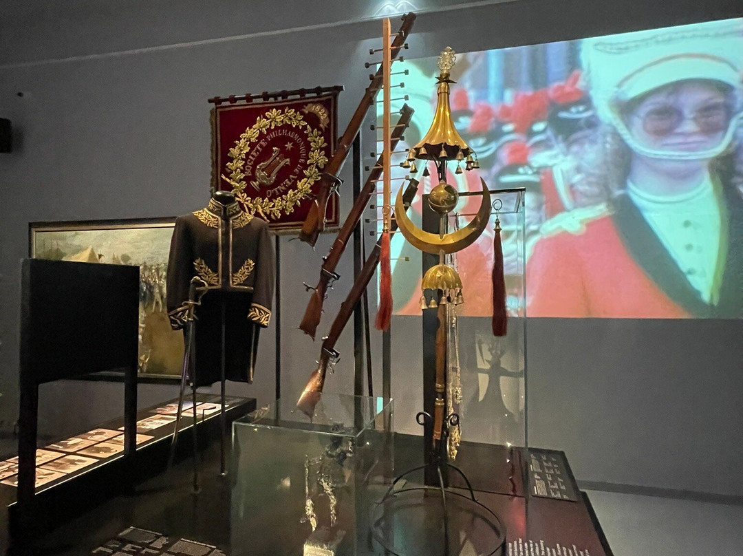 Limburgs Museum-芬洛必去景点