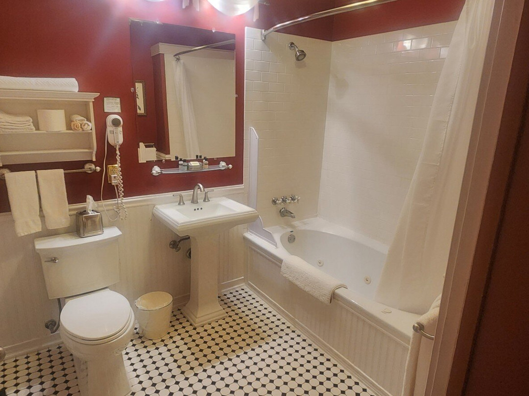 The Connor Hotel主图